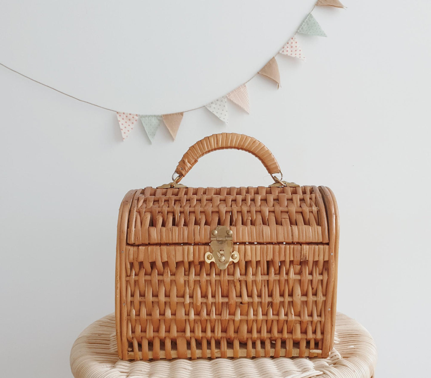 vintage suitcase rattan with handle and lock for kids coconeh