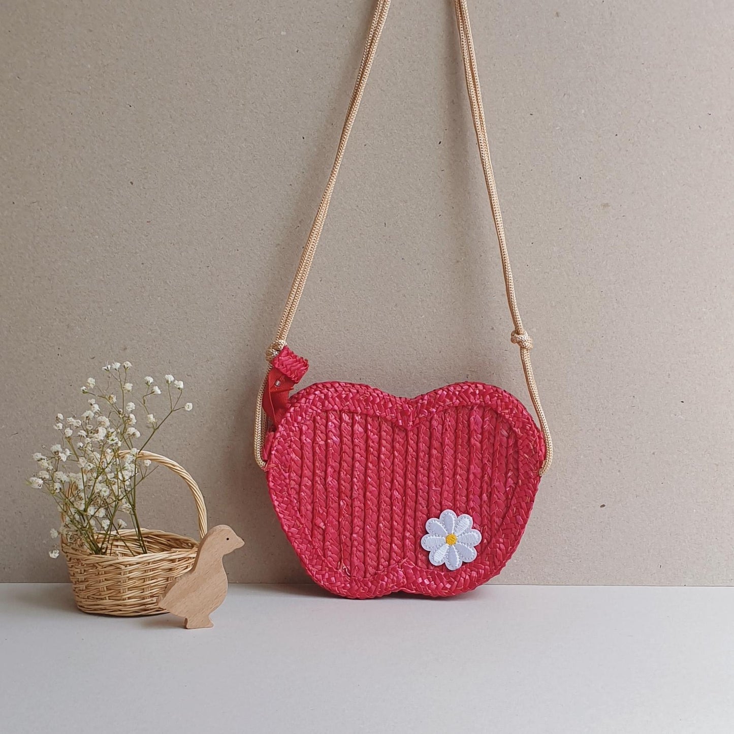 Apple Bag Red-Apple-Shaped Palm Leaf Handbag – Handmade & Playful in Red