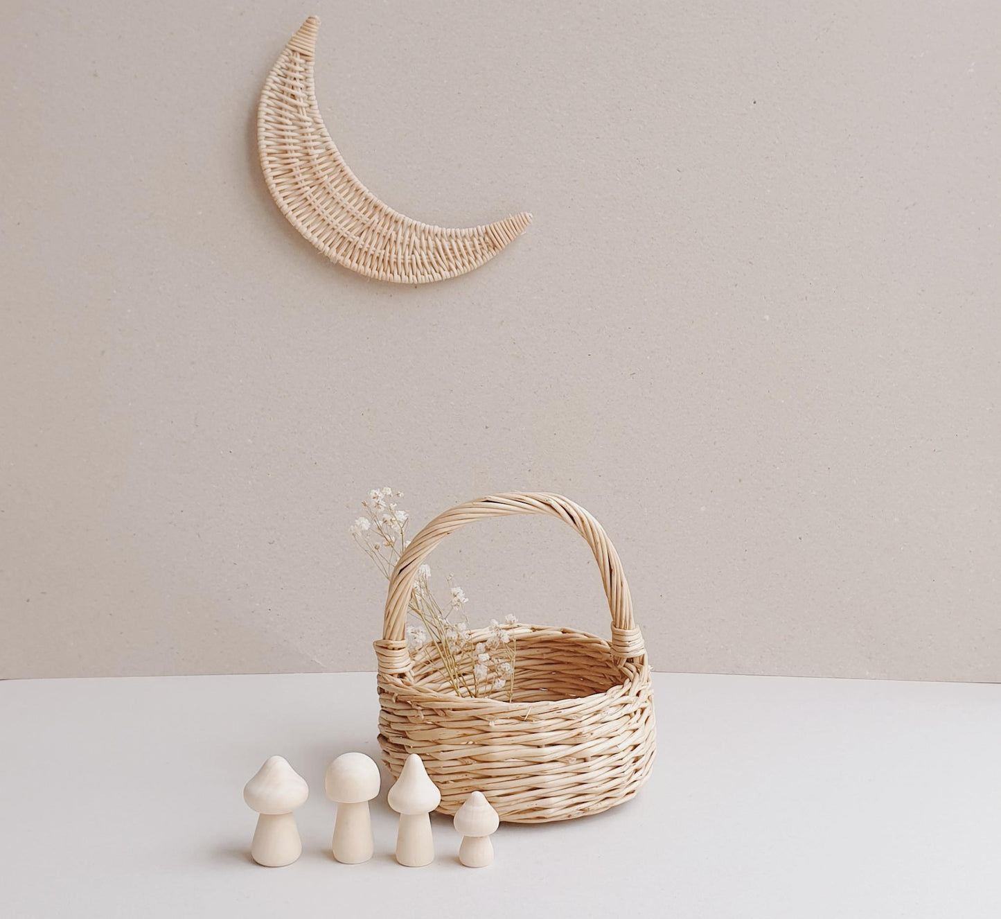 Kids Wicker Baskets with Wooden Mushrooms Ais